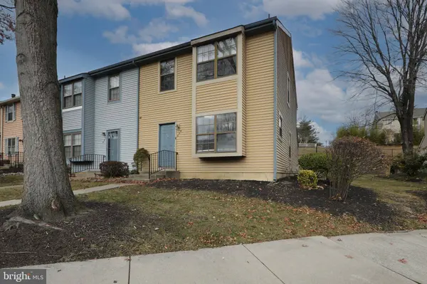 606 KINGS CROFT, Cherry Hill, NJ 08034