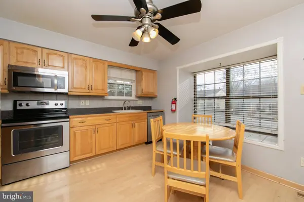 606 KINGS CROFT, Cherry Hill, NJ 08034