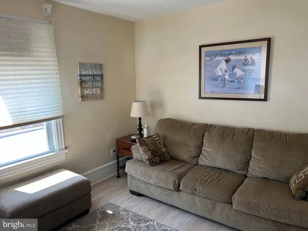 210-UNIT 3 E. HAND AVENUE, Wildwood, NJ 08260