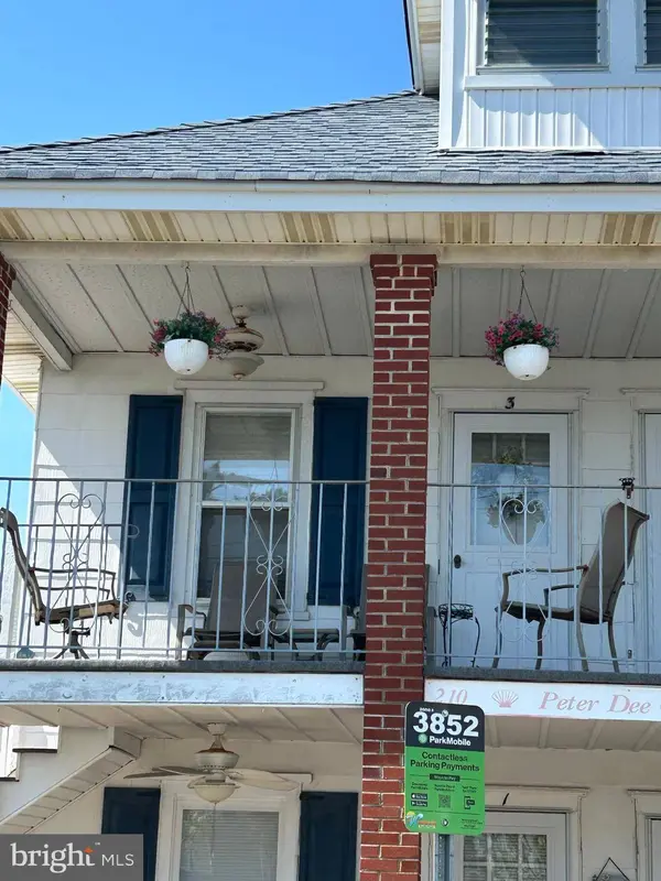 210-UNIT 3 E. HAND AVENUE, Wildwood, NJ 08260