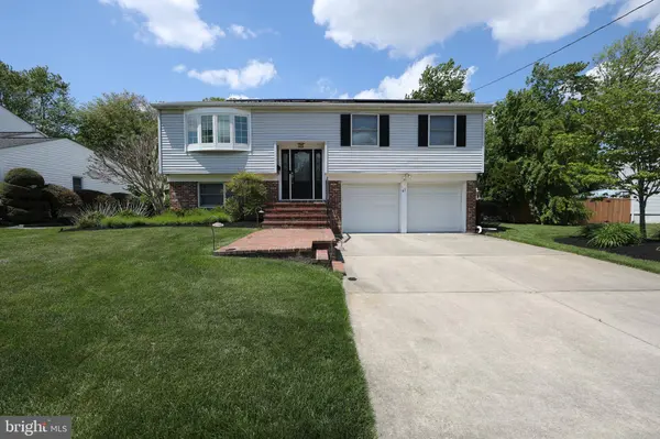 47 HERITAGE RD, Marlton, NJ 08053