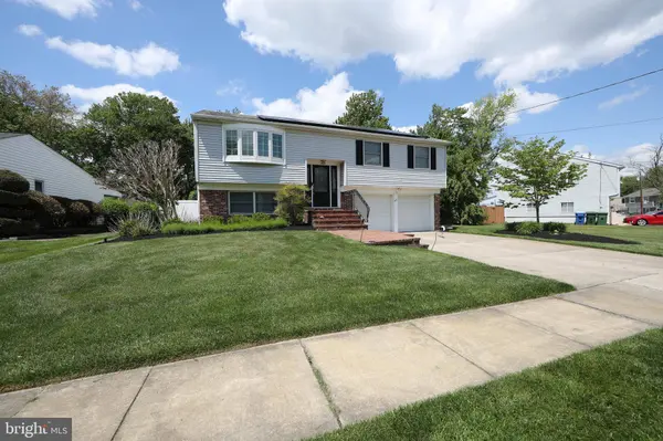 47 HERITAGE RD, Marlton, NJ 08053