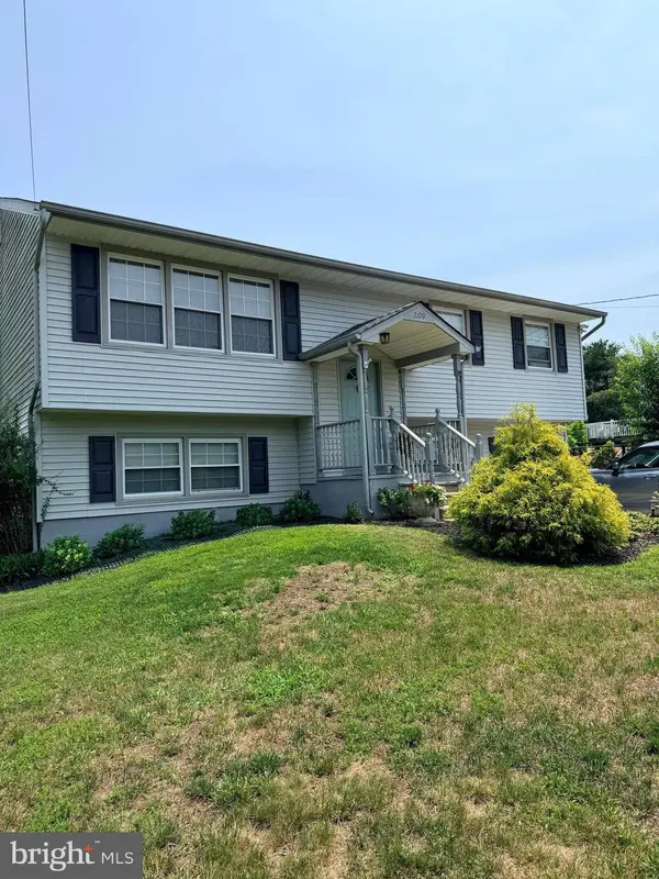 2109 BERKELEY DR, Vineland, NJ 08361