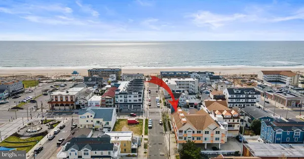 4204 LANDIS AVE, Sea Isle City, NJ 08243