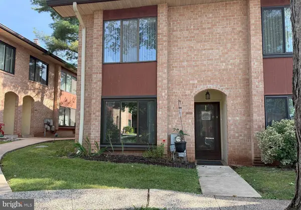 805 STONYBROOK #805, Norristown, PA 19403
