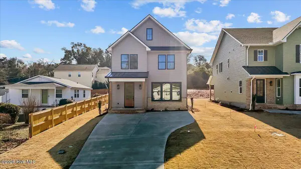 261 N Hale ST, Southern Pines, NC 28387