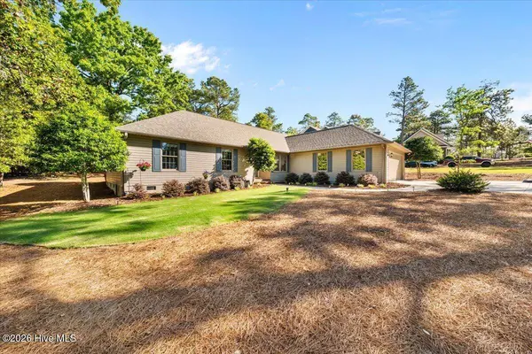 134 Fawnwood DR, Seven Lakes, NC 27376