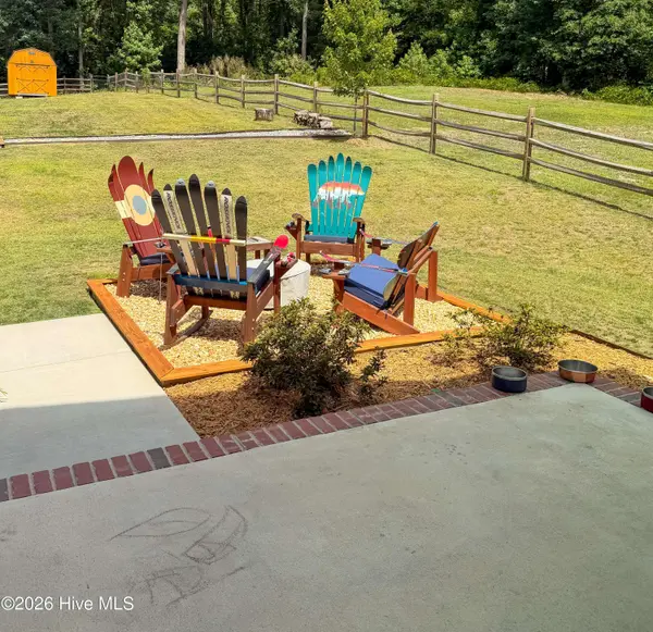 704 Pinecrest ST, Carthage, NC 28327