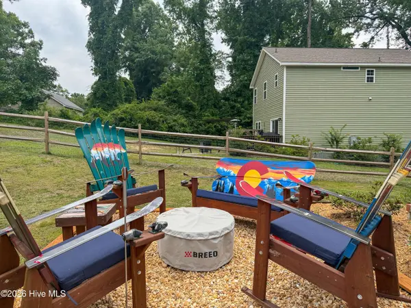 704 Pinecrest ST, Carthage, NC 28327