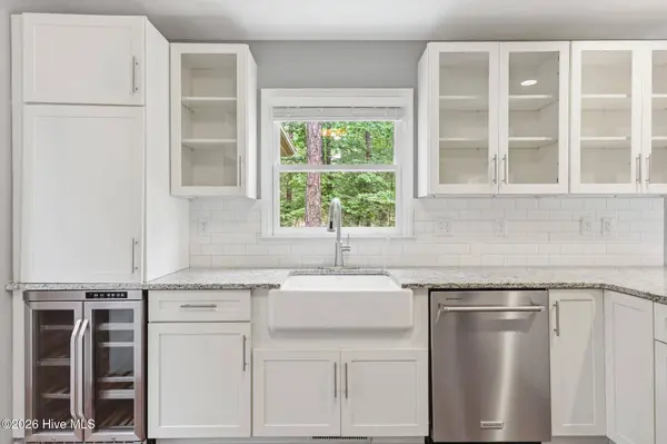 340 Clearfield LN, Southern Pines, NC 28387
