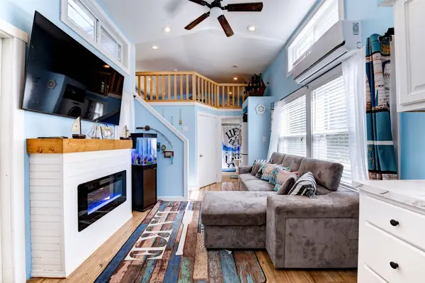 664 Jensen DR, Cleveland, TX 77327