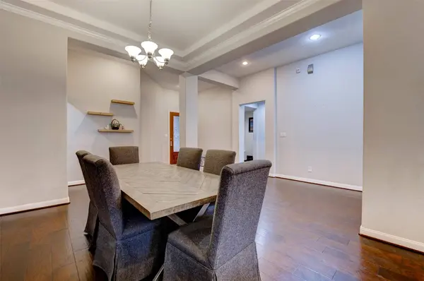 6242 Avon Landing LN, Spring, TX 77379