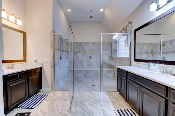 6242 Avon Landing LN, Spring, TX 77379