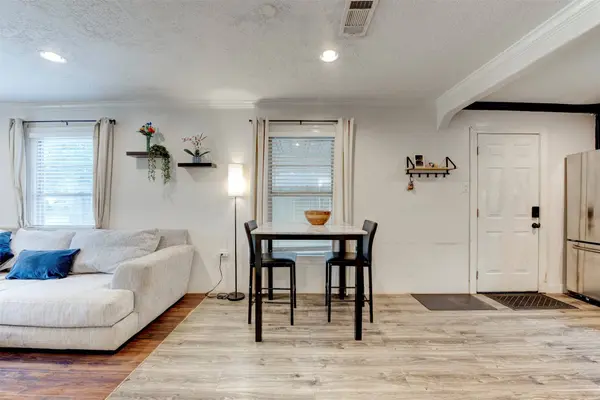 708 Gresham ST, Baytown, TX 77520
