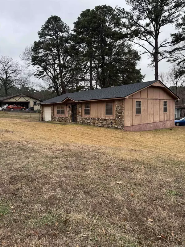 2101 Romine Road, Little Rock, AR 72205