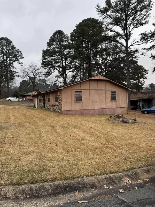 2101 Romine Road, Little Rock, AR 72205