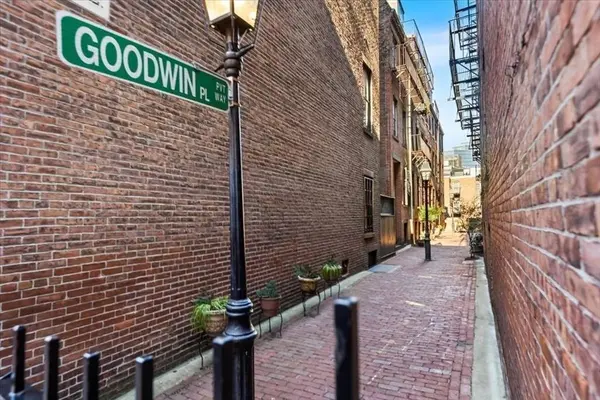 6 Goodwin Pl. #4., Boston, MA 02114