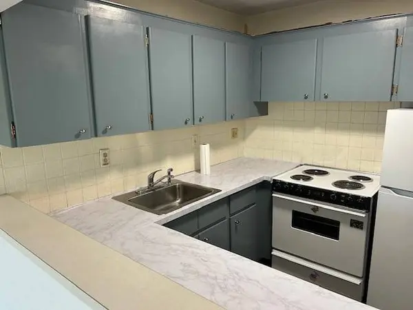5050 Washington St #553, Boston, MA 02132