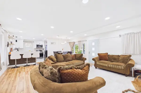 1475 Washington St, Walpole, MA 02081