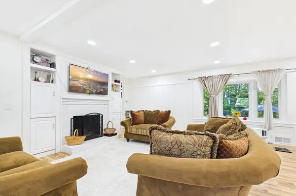 1475 Washington St, Walpole, MA 02081