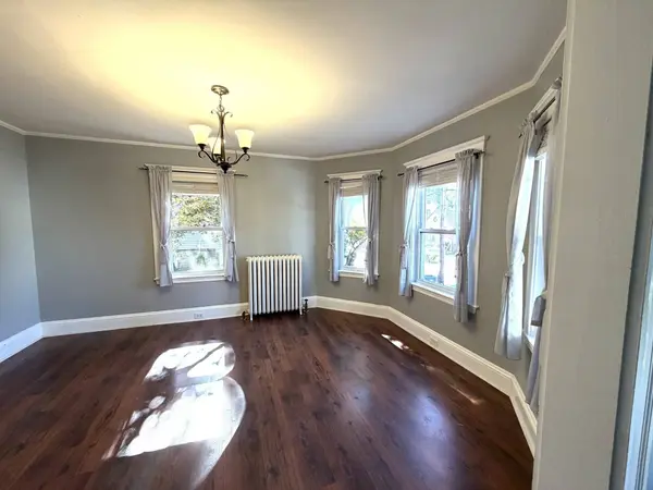157 Willow St #1, Boston, MA 02132