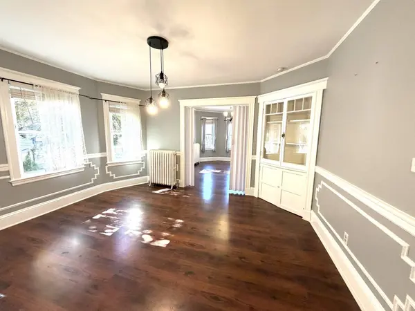 157 Willow St #1, Boston, MA 02132