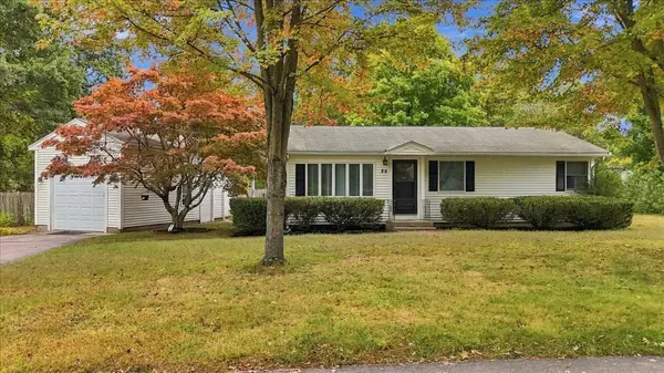 25 Oakview Cir, Medway, MA 02053