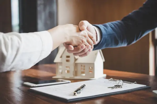 Homes for Sale in Las Vegas: What Buyers Should Check Before Making an Offer