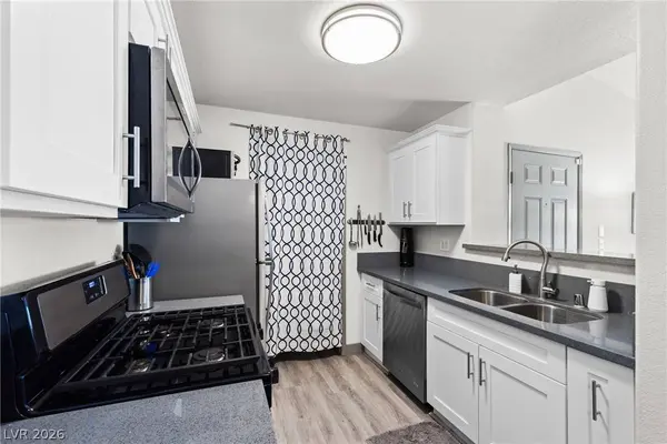 950 Seven Hills DR #2021, Henderson, NV 89052