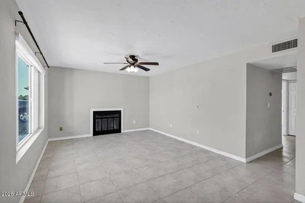 6318 S COLLEGE Avenue, Tempe, AZ 85283