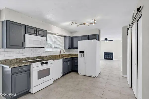 6318 S COLLEGE Avenue, Tempe, AZ 85283