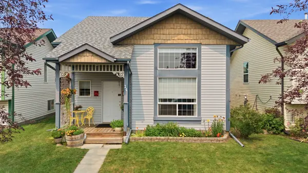 24 Kelly St, Red Deer, AB T4P 3S9