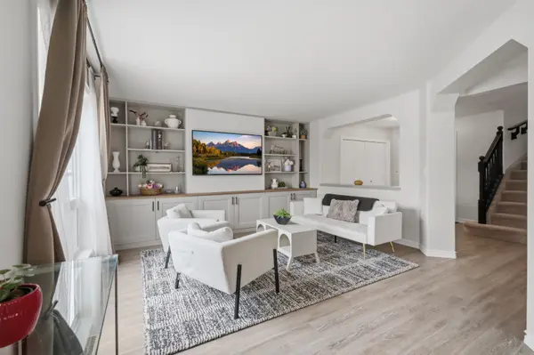 76 Lacey Clos, Red Deer, AB T4R 3R7