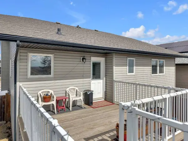 88 Valentine CRES, Red Deer, AB T4R0E8