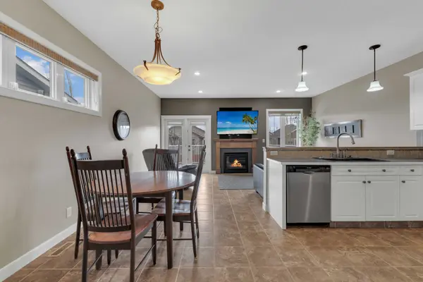 18 Shaw close red deer, Ab T4r 0l3,