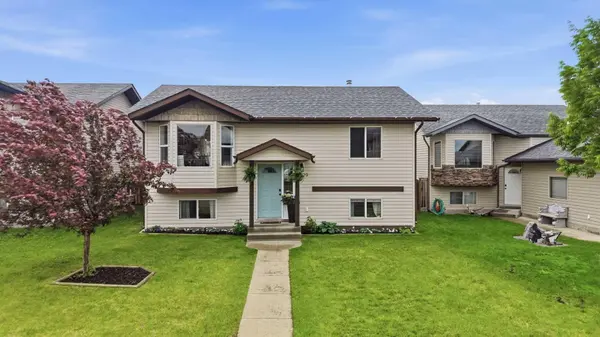 4929 Westbrooke RD, Blackfalds, AB T4M 0L1