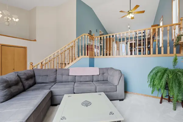 24 Kelly St, Red Deer, AB T4P 3S9