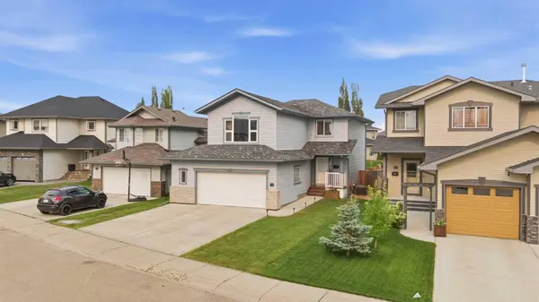 76 Lacey Close, Red Deer, AB T4R 3R7