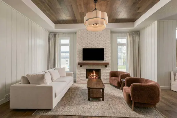 44 Everson Close, Red Deer, AB T4P 0X5