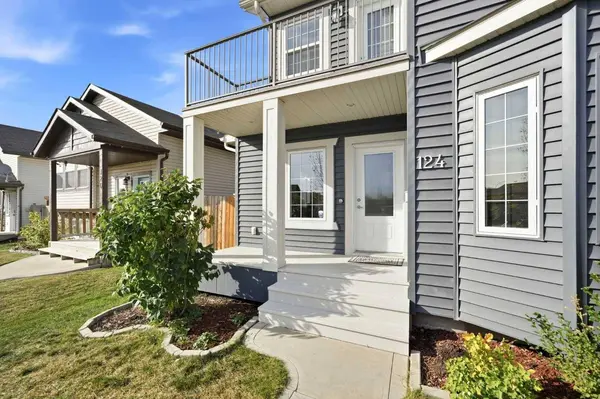 124 Pioneer WAY, Blackfalds, AB T4M 0B7