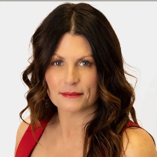Trisha Kannon Headshot