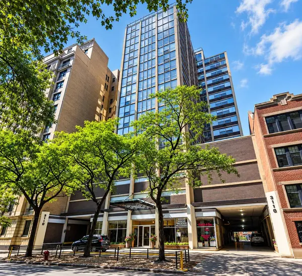 3110 N Sheridan RD #1407