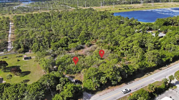 (0008) E Easy ST, Fort Pierce, FL 34982