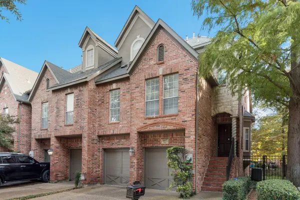 14857_towne_lake_circle_6029269_004 (1)