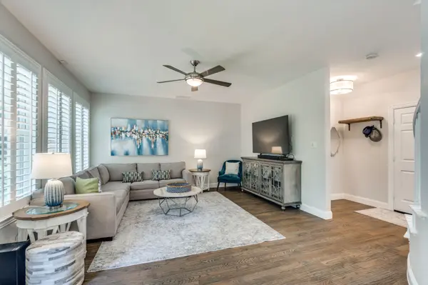 14641-waterview-cir-addison-tx-75001-High-Res-4