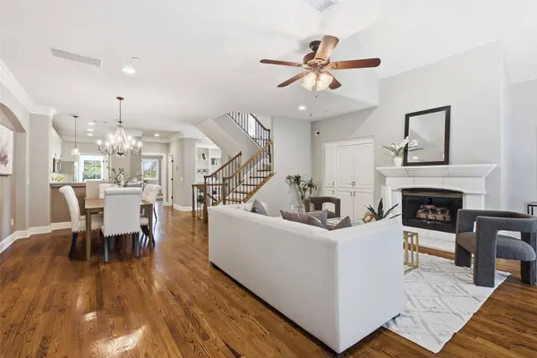 14891 Towne Lake CIR, Addison, TX 75001