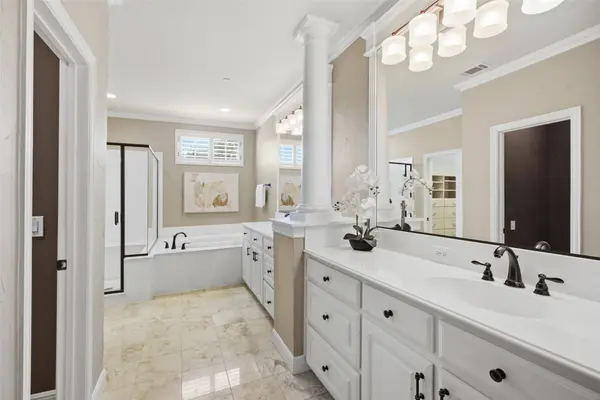 14891 Towne Lake CIR, Addison, TX 75001