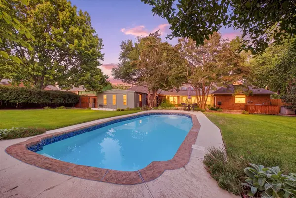 17415 Marianne CIR, Dallas, TX 75252