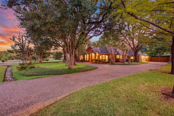 17415 Marianne CIR, Dallas, TX 75252