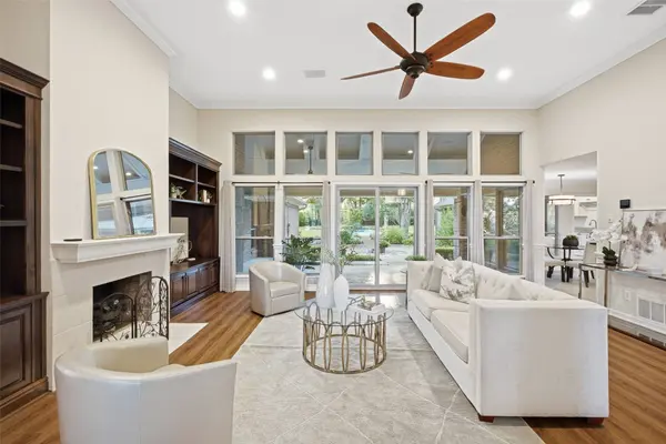 17415 Marianne CIR, Dallas, TX 75252